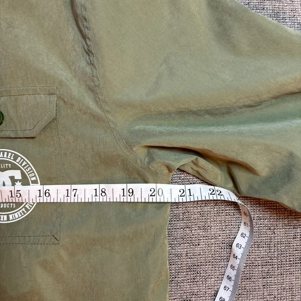 DC Clothing Men's Soft Shell Full Zip Hooded Jacket Size Small Olive Green